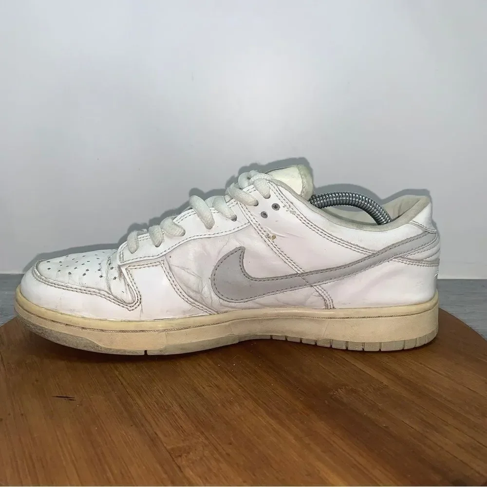 Nike Men’s 9.5 White Neutral Grey Patent Leather Dunk Low Pro B Shoes 624044-101